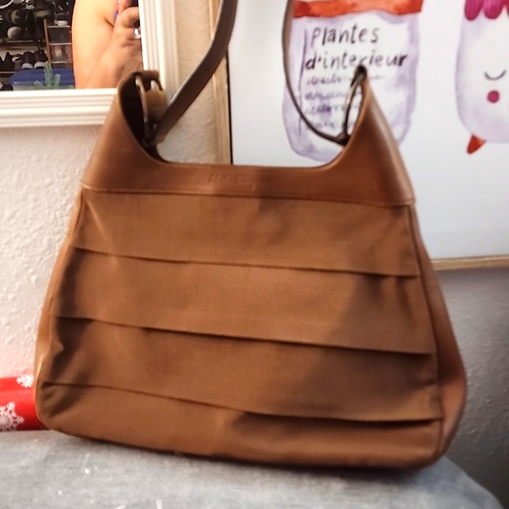 EUC Salvatore Ferragamo Shoulder Bag